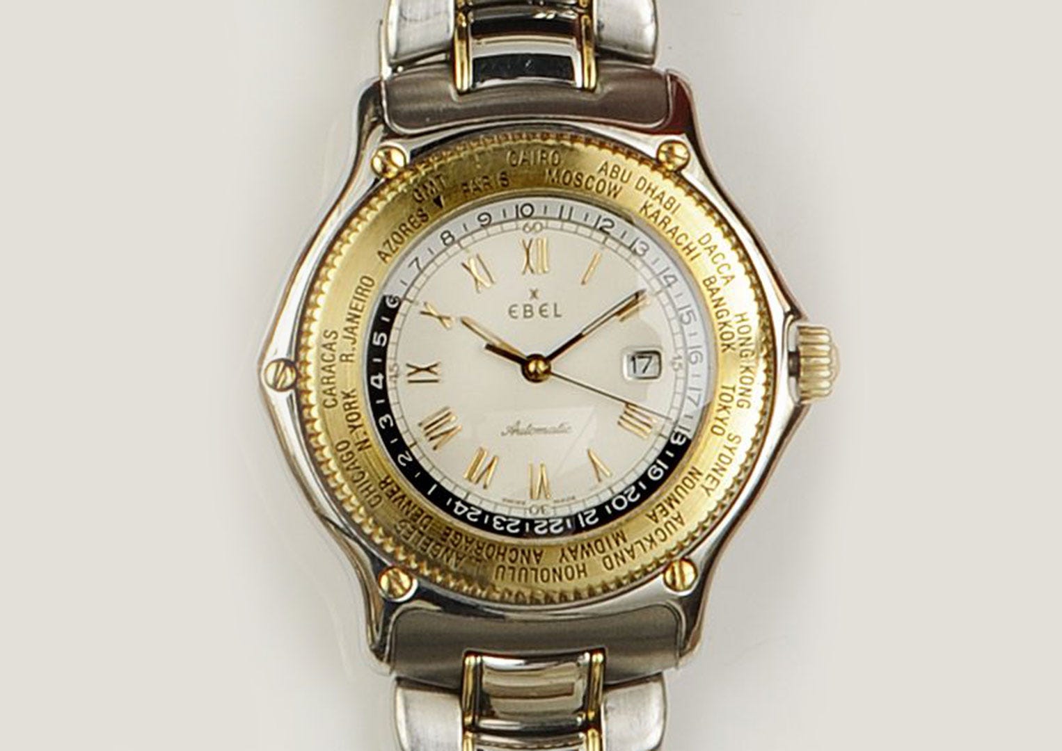 This Ebel world timer sold at auction for just £528 pounds in 2011. Image courtesy of Bonhams